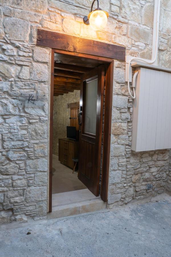 Eidyllio Luxury Suites Omodos Exteriér fotografie