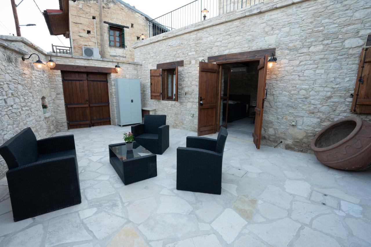 Eidyllio Luxury Suites Omodos Exteriér fotografie