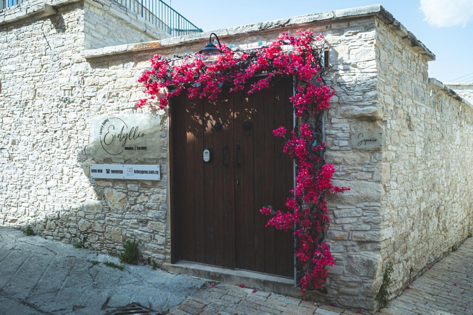 Eidyllio Luxury Suites Omodos Exteriér fotografie